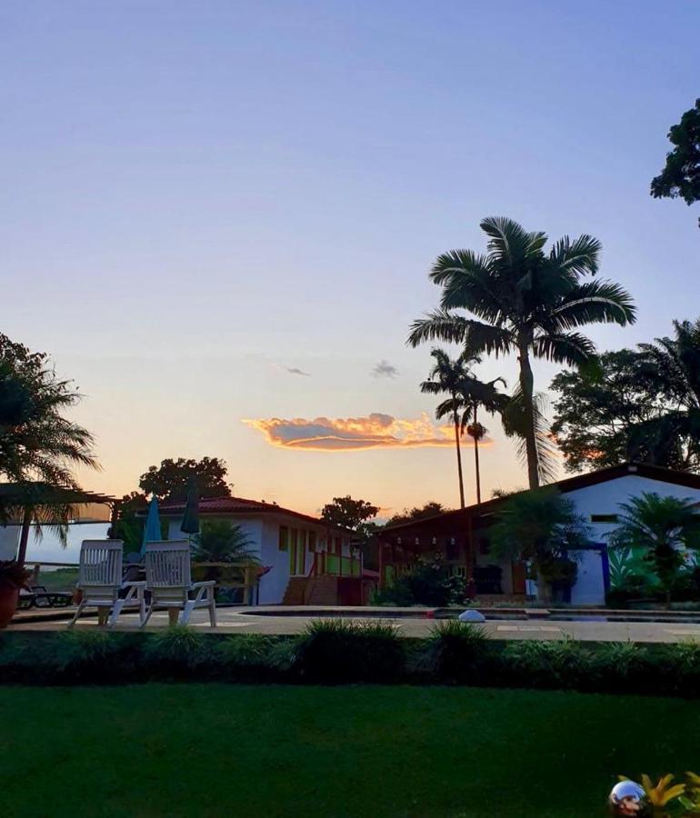 Finca Hotel El Laurel - Parque Del Cafe 몬테네그로 외부 사진